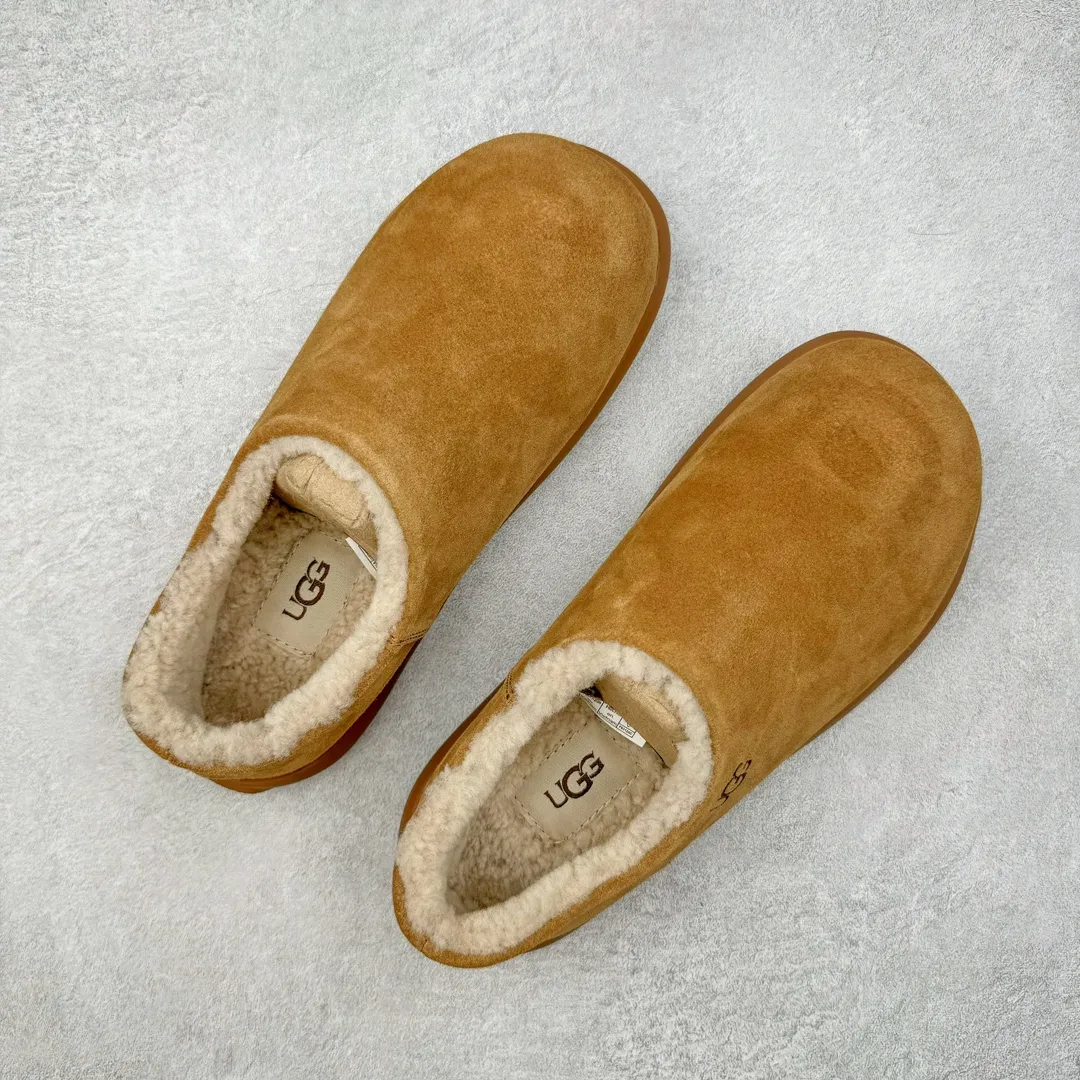 Pick up locally💰520 UGG 1688 Little Potato all-inclusive autumn and winter sheep fur integrated snow boots. All shoes are made from the same factory as ZP. Longfeng A-grade Australian imported sheep fur integrated brand OEM production line. Fully follow the ZP process. OEM original pattern maker adheres to the principle of no original shoes and no development selection. Pay attention to every detail. The most authentic version on the market TREADLITE "Light Wing" technology outsole Lightweight/durable/flexible/pile size: 35 36 37 38 39 40 Coding: by2936090